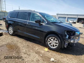2020 Chrysler Voyager LXi z VIN 2C4RC1DG9LR172484, wystawiony jako Copart lot #54144455 z przebiegiem 143 864 mil mil oraz Szkoda całkowita • Salvage title. Historia ofert i sprzedaży dostępna na DreamBid. Obrazek 4.