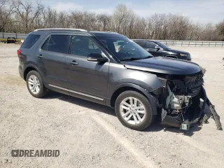 2017 Ford Explorer XLT with VIN 1FM5K7D83HGE38311, listed as a Copart auction lot 49620475 with Not Provided miles and Salvage Title. Bid and sale history available at carsss.com. Image 4.