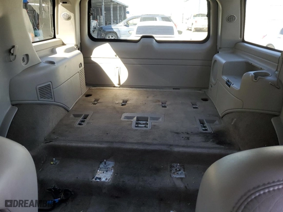 2005 Cadillac Escalade with VIN 1GYEC63N25R273154, listed as a Copart auction lot 45037765 with 0 mi miles and Non Repairable. Bid and sale history available at carsss.com. Image 10.