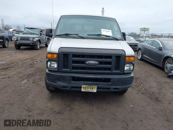 2011 Ford Econoline Passenger XL z VIN 1FBSS3BL4BDA30565, wystawiony jako IAAI lot #41718643 z przebiegiem 230 184 mil mil oraz . Historia ofert i sprzedaży dostępna na DreamBid. Obrazek 6.