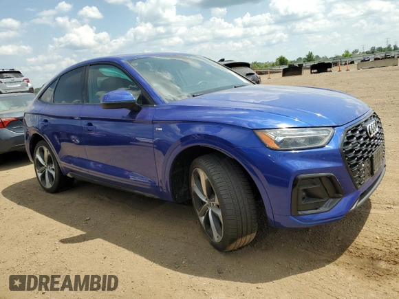 2022 Audi Q5 Sportback S line Premium Plus with VIN WA15AAFY2N2015563, listed as a Copart auction lot 61408015 with 43,561 mi miles and Salvage title. Bid and sale history available at DreamBid. Image 4.