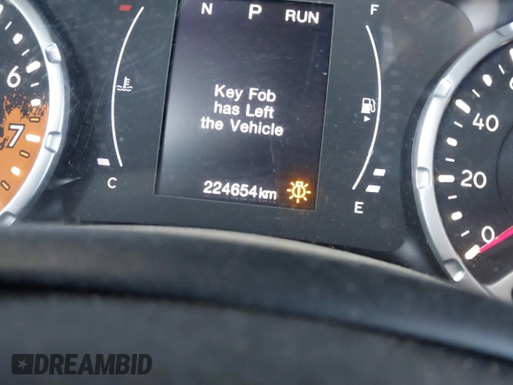 2018 Jeep Renegade Latitude with VIN ZACCJABB3JPH06633, listed as a IAAI auction lot 41590563 with 224,654 mi miles. Bid and sale history available at carsss.com. Image 15.