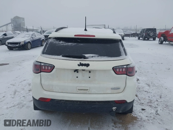 2018 Jeep Compass Latitude with VIN 3C4NJCBB8JT502584, listed as a IAAI auction lot 41559505 with 72,523 mi miles and . Bid and sale history available at DreamBid. Image 16.