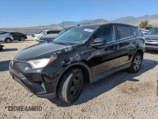 2018 Toyota RAV4 LE z VIN 2T3BFREV5JW724358, wystawiony jako Copart lot #59969645 z przebiegiem Nie podano mil oraz Szkoda całkowita • Salvage title. Historia ofert i sprzedaży dostępna na DreamBid. Obrazek 1.