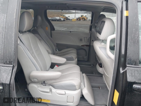 2011 Toyota Sienna XLE AAS with VIN 5TDYK3DC3BS004241, listed as a IAAI auction lot 41732296 with 173,527 mi miles and . Bid and sale history available at DreamBid. Image 8.