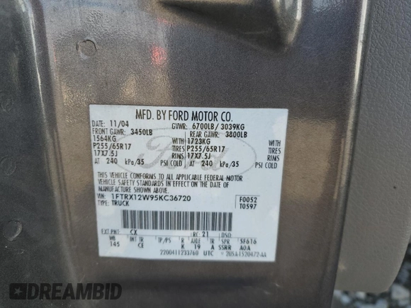 2006 Ford F-150 STX z VIN 1FTRX12W95KC36720, wystawiony jako Copart lot #55571735 z przebiegiem 195 850 mil mil oraz Nie do naprawy • Non repairable. Historia ofert i sprzedaży dostępna na DreamBid. Obrazek 12.