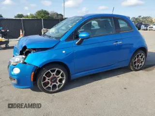 2015 FIAT 500 Sport z VIN 3C3CFFBR5FT648069, wystawiony jako Copart lot #56207045 z przebiegiem 78 330 mil mil oraz Czysty tytuł • Clean title. Historia ofert i sprzedaży dostępna na DreamBid. Obrazek 1.