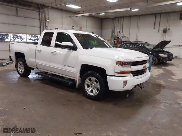 2018 Chevrolet Silverado 1500 LT with VIN 1GCVKREC6JZ239038, listed as a IAAI auction lot 41391604 with 134,129 mi miles. Bid and sale history available at carsss.com. Image 1.