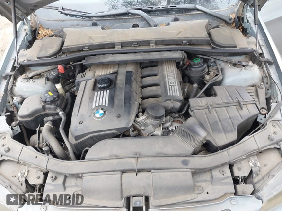 2007 BMW 3 Series 328i with VIN WBAVC53597FZ79359, listed as a IAAI auction lot 41893338 with 190,557 mi miles and . Bid and sale history available at carsss.com. Image 10.