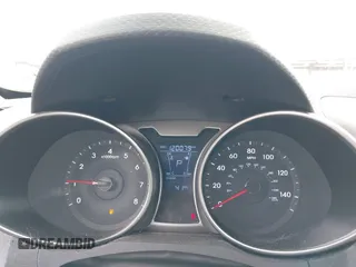 2015 Hyundai Veloster with VIN KMHTC6AD6FU236478, listed as a IAAI auction lot 41923285 with 120,079 mi miles. Bid and sale history available at carsss.com. Image 7.