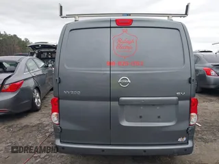 2021 Nissan NV200 SV z VIN 3N6CM0KN6MK702216, wystawiony jako IAAI lot #41815226 z przebiegiem 68 845 mil mil oraz . Historia ofert i sprzedaży dostępna na DreamBid. Obrazek 16.