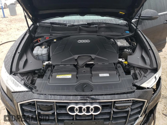 2020 Audi Q8 Premium Plus with VIN WA1BVAF10LD000667, listed as a Copart auction lot 43176355 with 71,253 mi miles and Salvage Title. Bid and sale history available at carsss.com. Image 12.