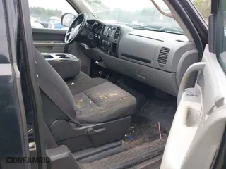 2011 GMC Sierra 2500HD Work Truck with VIN 1GT22ZCG1BZ464817, listed as a IAAI auction lot 42005759 with 196,243 mi miles. Bid and sale history available at carsss.com. Image 5.