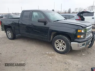 2015 Chevrolet Silverado 1500 LT with VIN 1GCRCREH4FZ200417, listed as a IAAI auction lot 41732194 with 135,000 mi miles. Bid and sale history available at carsss.com. Image 6.