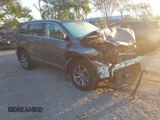 2019 Toyota Highlander Hybrid XLE with VIN 5TDJGRFH9KS065141, listed as a IAAI auction lot 41745112 with 178,841 mi miles and . Bid and sale history available at DreamBid. Image 1.