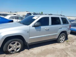 2005 Jeep Grand Cherokee Limited with VIN 1J4HR58N55C561719, listed as a IAAI auction lot 42648942 with 70,106 mi miles and . Bid and sale history available at DreamBid. Image 6.