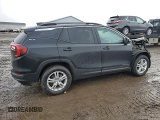 2024 GMC Terrain SLE z VIN 3GKALTEG1RL152117, wystawiony jako Copart lot #47213925 z przebiegiem 16 934 mil mil oraz Czysty tytuł • Clean title. Historia ofert i sprzedaży dostępna na DreamBid. Obrazek 3.