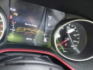 2020 Jeep Compass Trailhawk z VIN 3C4NJDDB8LT195584, wystawiony jako IAAI lot #42295678 z przebiegiem 99 762 mil mil oraz . Historia ofert i sprzedaży dostępna na DreamBid. Obrazek 7.