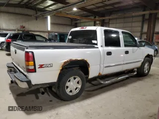 2004 GMC Sierra 1500 SLT with VIN 2GTEK13T541359009, listed as a Copart auction lot 86746754 with 231,418 mi miles and Clean title. Bid and sale history available at DreamBid. Image 3.