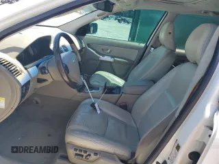 2005 Volvo XC90 z VIN YV1CZ852751189026, wystawiony jako Copart lot #58023885 z przebiegiem 242 059 mil mil oraz Szkoda całkowita • Salvage title. Historia ofert i sprzedaży dostępna na DreamBid. Obrazek 7.
