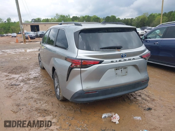 2022 Toyota Sienna XLE with VIN 5TDYSKFC0NS049827, listed as a IAAI auction lot 41994431 with 42,102 mi miles and . Bid and sale history available at DreamBid. Image 3.