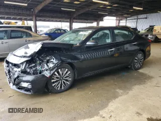 2025 Nissan Altima SV with VIN 1N4BL4DV4SN361465, listed as a Copart auction lot 48920835 with 856 mi miles and Salvage Title. Bid and sale history available at carsss.com. Image 1.