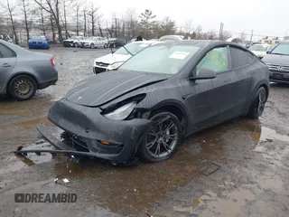 2025 Tesla Model Y Long Range with VIN 7SAYGDED6SF226035, listed as a IAAI auction lot 41102115 with Not Provided miles and . Bid and sale history available at DreamBid. Image 2.