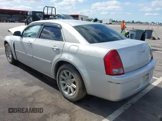2006 Chrysler 300 with VIN 2C3KA43R46H523392, listed as a IAAI auction lot 41841845 with 192,740 mi miles. Bid and sale history available at carsss.com. Image 3.