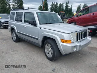 2007 Jeep Commander Sport z VIN 1J8HG48P47C556787, wystawiony jako IAAI lot #42695897 z przebiegiem 146 272 mil mil oraz . Historia ofert i sprzedaży dostępna na DreamBid. Obrazek 1.