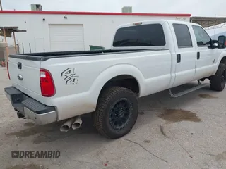 2016 Ford F-250 Lariat z VIN 1FT7W2BT5GEB85918, wystawiony jako IAAI lot #42374850 z przebiegiem 229 330 mil mil oraz . Historia ofert i sprzedaży dostępna na DreamBid. Obrazek 4.