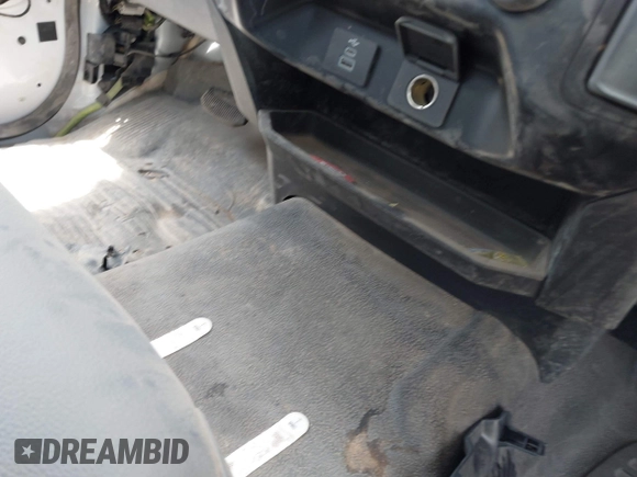 2024 Ford F-250 XL with VIN 1FTBF2BA5REE36108, listed as a IAAI auction lot 42106164 with 20,965 mi miles and . Bid and sale history available at DreamBid. Image 6.