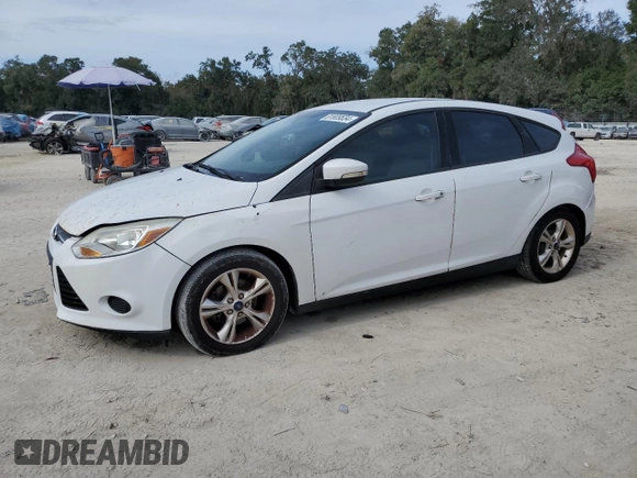 2014 Ford Focus SE with VIN 1FADP3K25EL224700, listed as a Copart auction lot 81809534 with 114,136 mi miles and Clean Title. Bid and sale history available at carsss.com. Image 1.