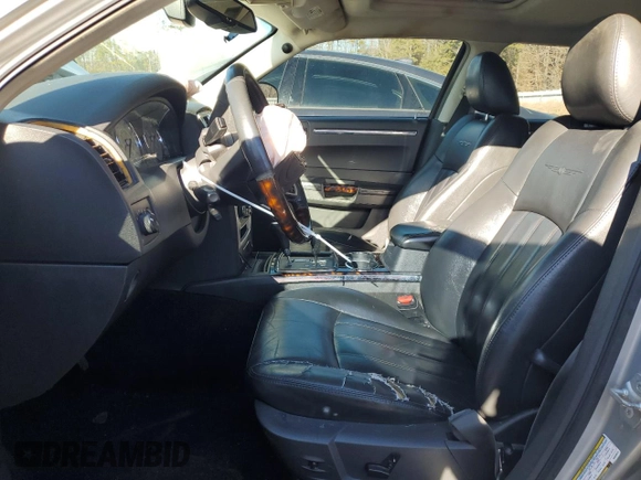 2009 Chrysler 300 with VIN 2C3LA63T09H628575, listed as a Copart auction lot 86588864 with 259,544 mi miles and Salvage Title. Bid and sale history available at carsss.com. Image 7.