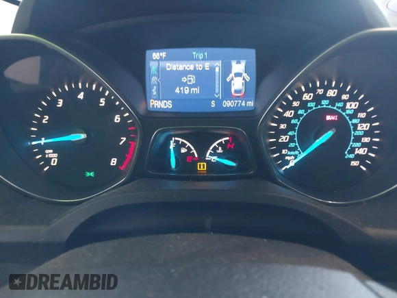 2013 Ford Escape SE with VIN 1FMCU0GX6DUC25019, listed as a IAAI auction lot 42165049 with 90,774 mi miles. Bid and sale history available at carsss.com. Image 7.