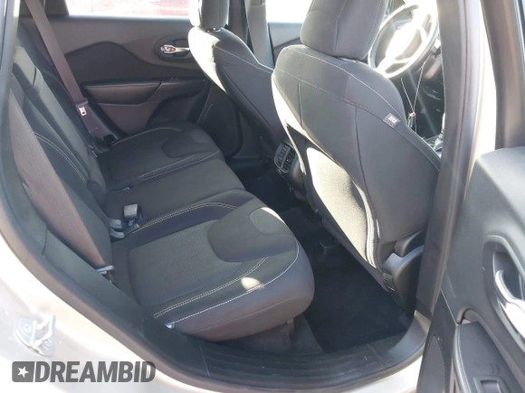 2015 Jeep Cherokee Latitude with VIN 1C4PJMCS4FW578401, listed as a IAAI auction lot 41014082 with 127,465 mi miles. Bid and sale history available at carsss.com. Image 8.