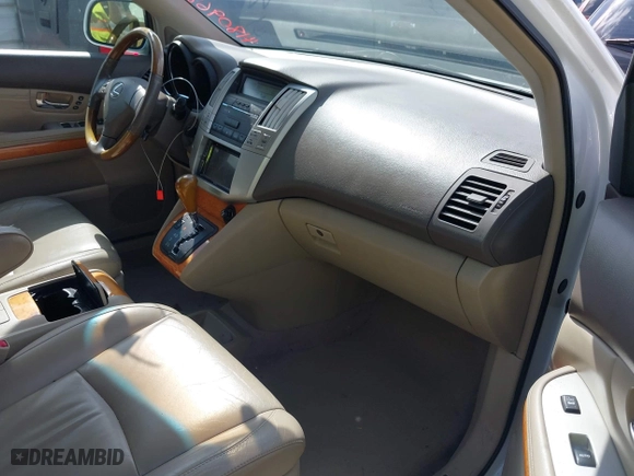 2005 Lexus RX 330 with VIN 2T2GA31U35C024624, listed as a IAAI auction lot 41809680 with 368,421 mi miles. Bid and sale history available at carsss.com. Image 5.