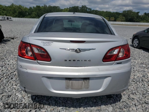 2007 Chrysler Sebring Touring z VIN 1C3LC56K27N546794, wystawiony jako Copart lot #52743265 z przebiegiem 247 352 mil mil oraz Szkoda całkowita • Salvage title. Historia ofert i sprzedaży dostępna na DreamBid. Obrazek 6.