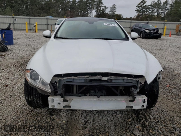2013 Jaguar XJ with VIN SAJWA2GB8DLV52975, listed as a Copart auction lot 79123644 with 160,473 mi miles and Salvage Title. Bid and sale history available at carsss.com. Image 5.
