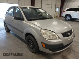 2008 Kia Rio LX with VIN KNADE123786307526, listed as a IAAI auction lot 41723951 with 133,446 mi miles. Bid and sale history available at carsss.com. Image 1.