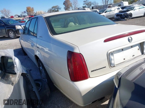 2000 Cadillac DeVille DTS z VIN 1G6KF5793YU222306, wystawiony jako IAAI lot #40810291 z przebiegiem 140 019 mil mil oraz . Historia ofert i sprzedaży dostępna na DreamBid. Obrazek 3.