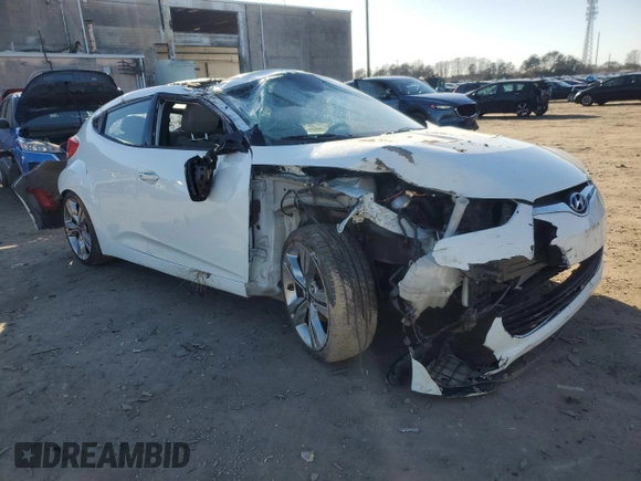 2012 Hyundai Veloster w/Gray Int with VIN KMHTC6AD2CU074277, listed as a Copart auction lot 44045205 with 180,489 mi miles and Salvage title. Bid and sale history available at DreamBid. Image 4.