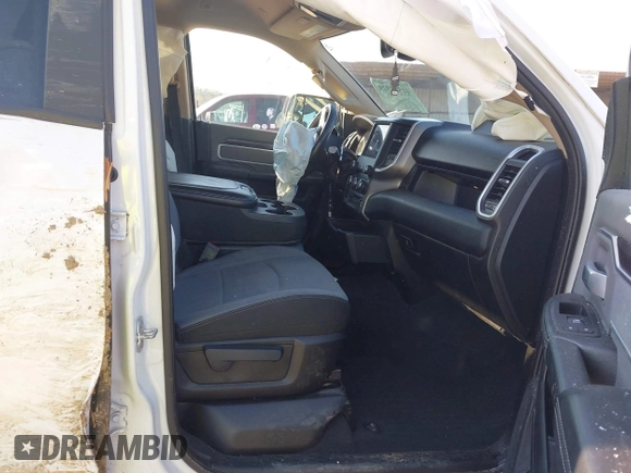 2019 Ram 2500 Big Horn with VIN 3C6UR5DLXKG669438, listed as a IAAI auction lot 41503329 with 167,277 mi miles and . Bid and sale history available at DreamBid. Image 5.