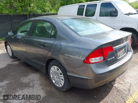 2011 Honda Civic z VIN 19XFA1E33BE005879, wystawiony jako IAAI lot #42216606 z przebiegiem 136 323 mil mil oraz . Historia ofert i sprzedaży dostępna na DreamBid. Obrazek 3.