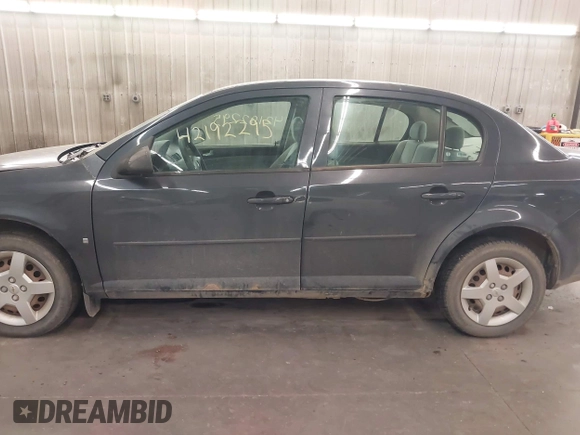 2008 Chevrolet Cobalt LT z VIN 1G1AL58F887186089, wystawiony jako IAAI lot #42192295 z przebiegiem 136 910 mil mil oraz . Historia ofert i sprzedaży dostępna na DreamBid. Obrazek 15.