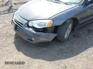 2004 Chrysler Sebring LXi z VIN 1C3EL55R54N391404, wystawiony jako IAAI lot #42051873 z przebiegiem 126 918 mil mil oraz . Historia ofert i sprzedaży dostępna na DreamBid. Obrazek 6.