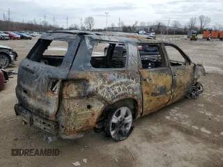 2009 GMC Acadia SLT1 with VIN 1GKER23D19J172068, listed as a Copart auction lot 47118135 with Not Provided miles and Salvage Title. Bid and sale history available at carsss.com. Image 3.