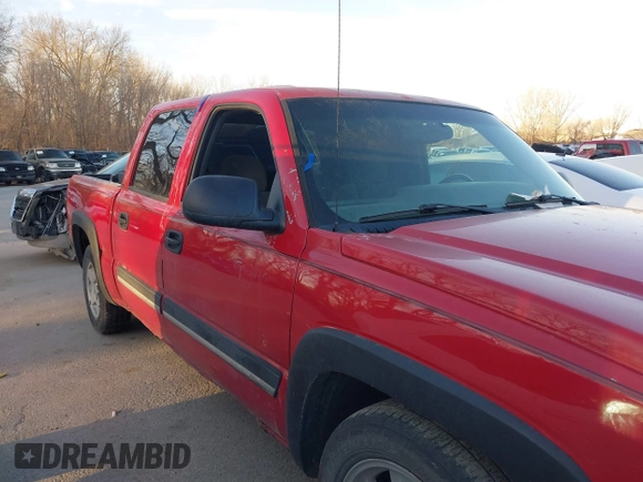 2005 Chevrolet Silverado 1500 LS with VIN 2GCEC13T951377849, listed as a IAAI auction lot 41820491 with 199,878 mi miles. Bid and sale history available at carsss.com. Image 6.