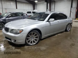 2006 BMW 7 Series 750i z VIN WBAHL83526DT07183, wystawiony jako Copart lot #53257635 z przebiegiem 78 997 mil mil oraz Szkoda całkowita • Salvage title. Historia ofert i sprzedaży dostępna na DreamBid. Obrazek 1.