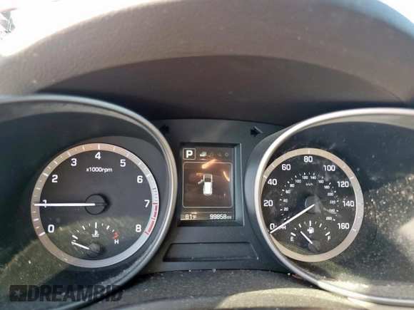 2017 Hyundai Santa Fe 2.4L with VIN 5XYZT3LB2HG499466, listed as a Copart auction lot 61686425 with 99,858 mi miles and Clean title. Bid and sale history available at DreamBid. Image 9.