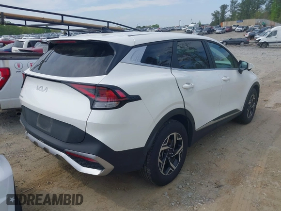 2024 Kia Sportage LX with VIN KNDPU3DF4R7310949, listed as a IAAI auction lot 41986958 with 27,566 mi miles and . Bid and sale history available at DreamBid. Image 4.